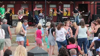 You Won't Believe What Happened at the Shallow 9 Concert in Altoona!