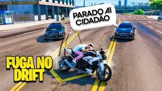 DEI FUGA COM O MODO DRIFT NA MOTO