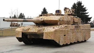 Leopard-2А4 Revolution Super Tank - Demonstration