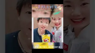 莎宝化妆🪞既可爱又很飒，好姐妹好闺蜜👭佳佳把大运会的限量版pin送给了莎宝儿，真好#莎头#孙颖莎#王楚钦#国乒#世界很甜因为有你#双向奔赴#乒乓球#名场面#治愈系笑容#向全世界安利#这谁顶得住啊