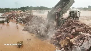 Old Videos But Massive Working Big Stone Unloading From 12Wheel Truck For Bulldozer KOMATSU Push