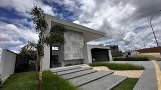 CASA TÉRREA ESPETACULAR NO PORTAL DO SOL GREEN EM GOIÂNIA (GOLF) NOVA!