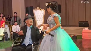 Fiorella Caballero nos dedico dos temas y Presento a su Abuelo.