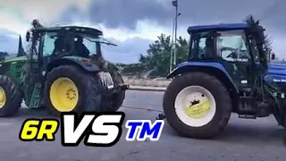 John Deere VS N.Holland [TUG OF WAR] - Rope break (Deere destroys Holland)