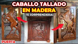 CABALLO TALLADO EN PUERTA DE MADERA. Lujosos trabajos en madera CARVED HORSE ON WOODEN DOOR