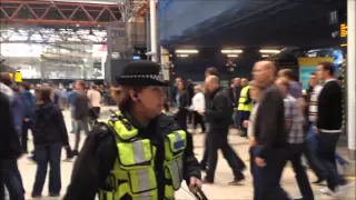 Leeds fans clash with police at London Bridge