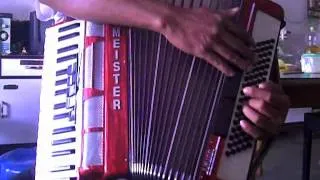 ลุงจุ่น แอคคอร์เดียน Accordion Test WELTMEISTER 80 Bass