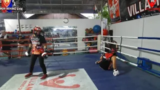 CoachAlaVlog699: @BOYUNGAS09 pinabagsak si @rugbiboytv sa sparring makalaban kaya siya sa #CYABL