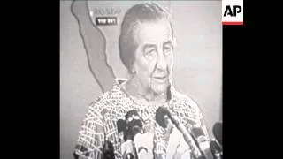 SYND 13 10 73 GOLDA MEIR, SPEAKS AT PRESS CONFERENCE