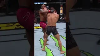 How many times did Paulo Costa taunt in this round?