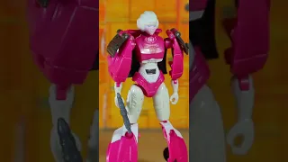 QUICK REVIEW: Transformers Authentics 'Bravo' Series Arcee