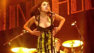 Amy Winehouse - Complete Final Concert - #8/9 - Valerie (June 18, 2011, Kalmegdan, Belgrade)