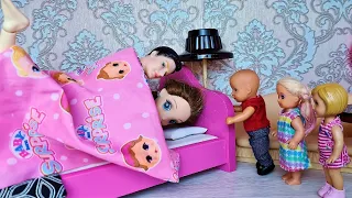 MOM DAD WHAT ARE YOU DOING THERE? Katya and Max are a funny family funny BARBIE dolls And LOL