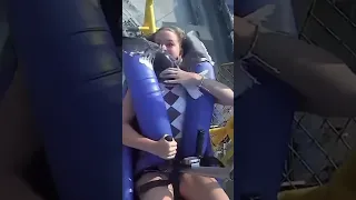 Girl Gets hit in the FACE WITH SEAGULL in SLING SHOT Ride 😱🦅 #rollercoaster #birds #shorts
