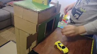 Лифт из картона и клея/Elevator made of cardboard and glue