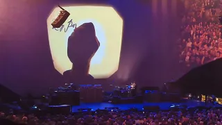 Pearl Jam - Encore overhead projector "I Won't Back Down" 05/10/2024 @ Moda Center Portland, OR - 4k