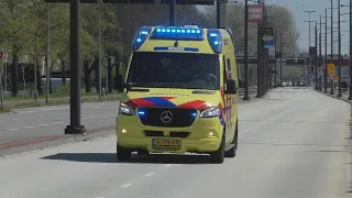 A1, C-Miesen Ambulance 05-111 Met spoed naar het Universitair Medisch Centrum in Groningen