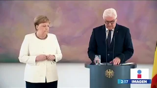 ¡Preocupa salud de Angela Merkel! La representante alemana vuelve a sufrir temblores en público