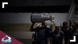 Avs arrive in Denver after Stanley Cup victory