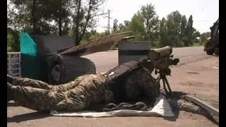 В Славянске ополчение открыло стрельбу из гранатометов и минометов по украинским военным