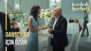 Alev, Abdullah'tan dansçılar için özür diliyor! | Kızılcık Şerbeti 4. Bölüm