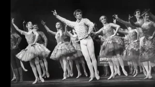 R Nureyev Raymonda