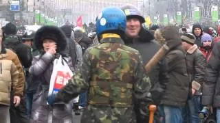 НОВОСТИ Украина Майдан УСТРАШАЮЩАЯ АКЦИЯ в центре Киева  смотреть онлан