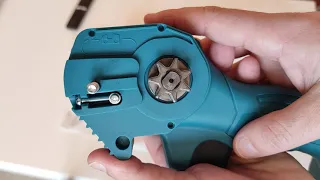 Mini electric battery chainsaw - Unboxing, assembly