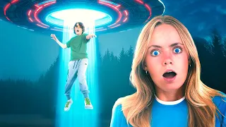 Kade Abducted by Aliens! Rescue Mission🛸