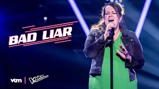 Mieke - 'Bad Liar' | The Blind Auditions | The Voice van Vlaanderen | VTM