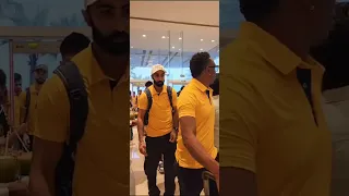 Chennai Super Kings arrival at Vizag Hotel #msdhoni #dhoni #csk