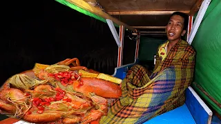 Mancing dan bermalam di perahu dapat banyak udang dan kepiting sampai capek langsung masak di sungai
