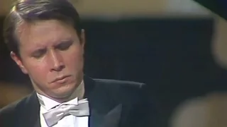 Mikhail Pletnev plays Rachmaninoff - Prelude op. 23 No. 7 in C minor (Moscow, 1987)