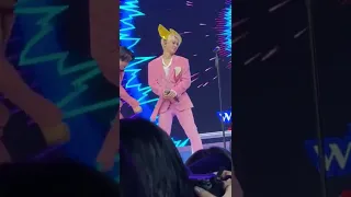 Felix dancing " Asap " / he's hip move OMG so cute 🥰