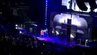 Chris Brown--Between The Sheets Tour--Wall To Wall & Run It