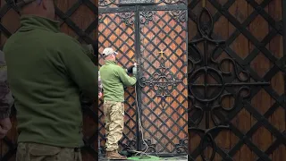 У Іршанську московські попи не віддали ключі від церкви, з якої зникли ікони