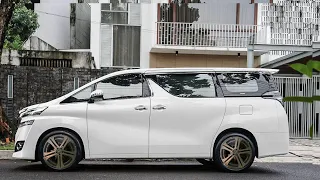 Сравнение салона HONDA STEPWGN и Toyota Alphard/vellfire