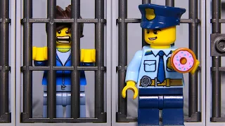 LEGO Experimental Prison Break Portal! | Billy Bricks | WildBrain - Kids TV Shows Full Episodes