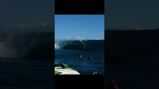 Gilbert Teave HUGE Wave at Teahupo'o