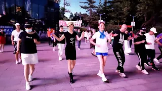 열정이 넘치는 조선족 아재들의 광장춤 라인댄스 연변 연길공원에서 2022.7.12