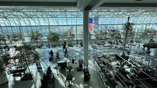 2022 Walking through Charlotte Douglas Airport (CLT) Tour & Walk Through [POV + No Music]