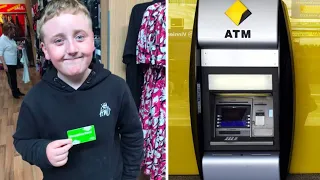 Школьник нажал кнопку и банкомат выдал ему 400 фунтов. Распорядился он ими так, что мама заплакала