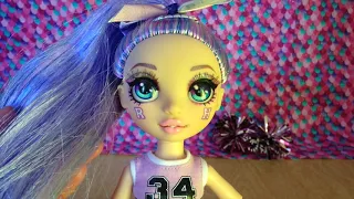 Rainbow High Cheer Violet Willows Doll Review Buyers Guide