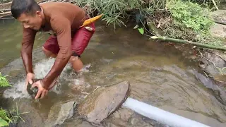 Fishing Exciting, Use A Large PC Plastic Tube, Catch Many Of Fish In The Floods