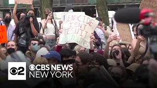 NYPD responds to protests at Fordham University's Lincoln Center campus