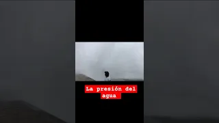 Presion del Agua en una Presa 😱😱