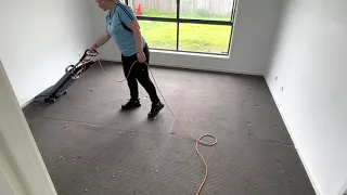 Vacuum and deep carpet extraction