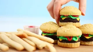 Mini BURGER CAKES & Sugar Cookie FRIES!! YUMMM!