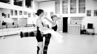 Daria Klimentova and Vadim Muntagirov (English National Ballet). Blue. Directed by Cristobal Catalan