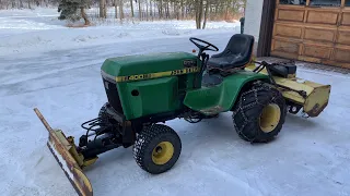 Snow Plowing Fun on a John Deere 400!